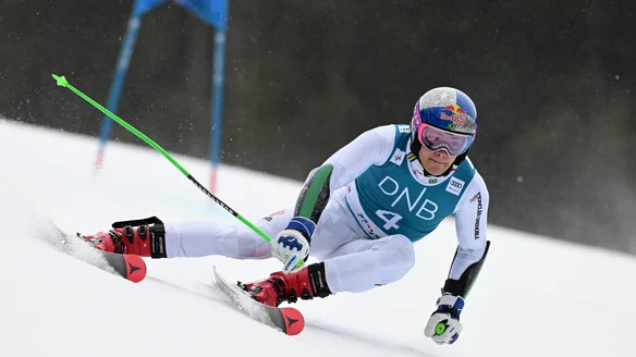 Emotional Pinheiro Braathen makes Brazilian ski history by sealing GS Globe
