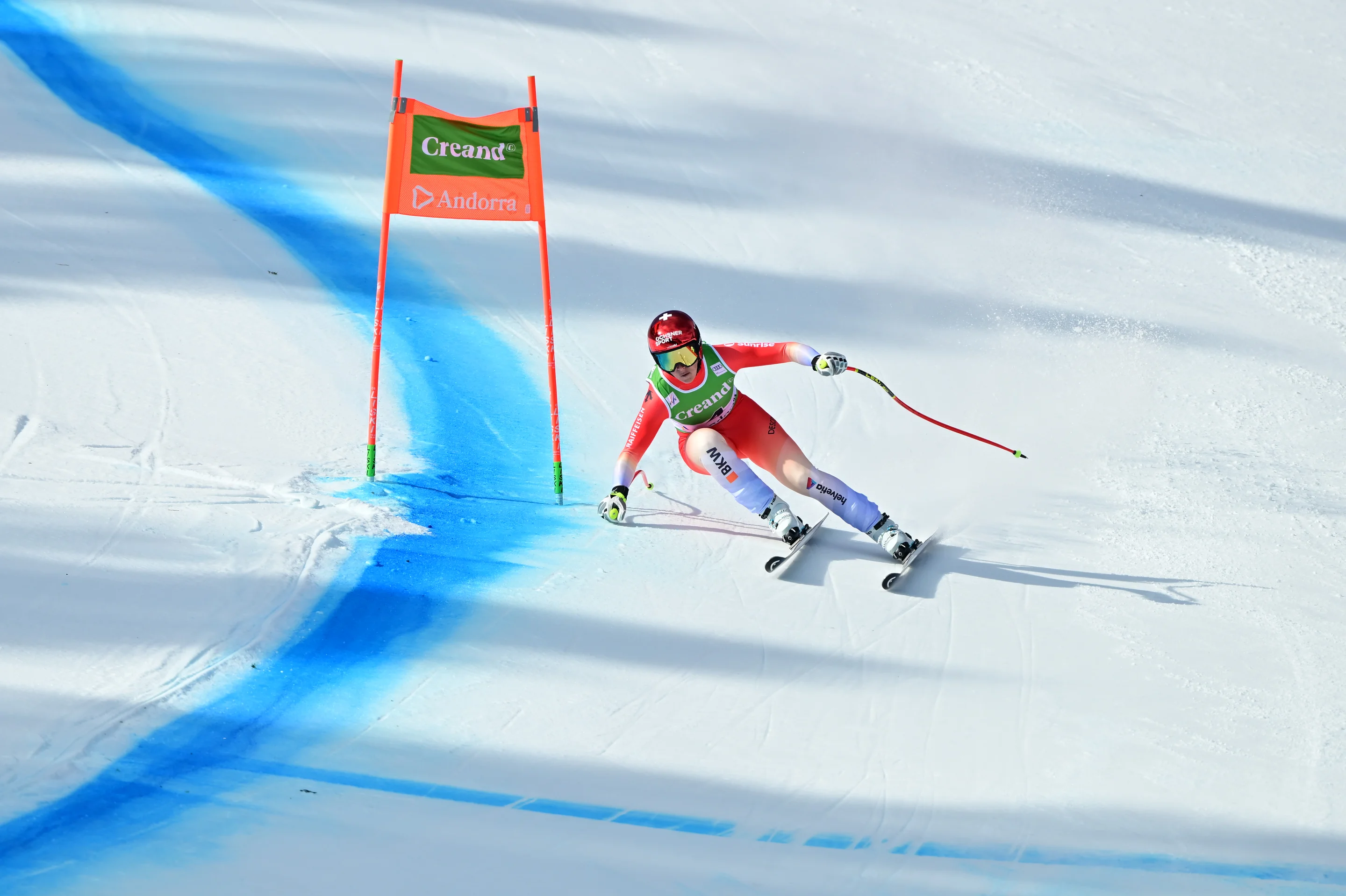 Corinne Suter (SUI/Head) showing perfect form as she won her first World Cup Downhill race since January 2022. ©FIS/ActionPress/Toni Grases