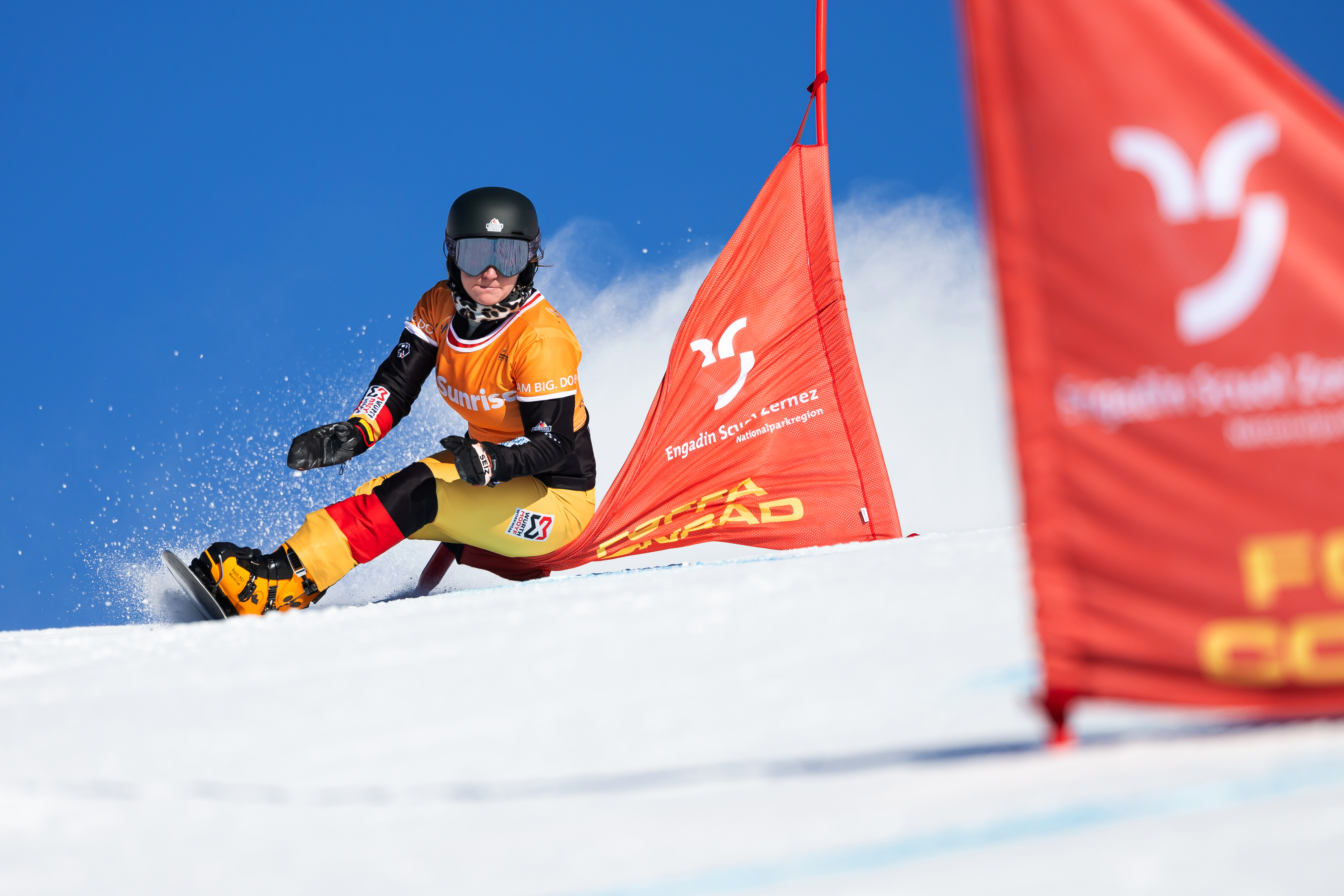 FIS Snowboard Alpine debuts in new Chinese venue to open season