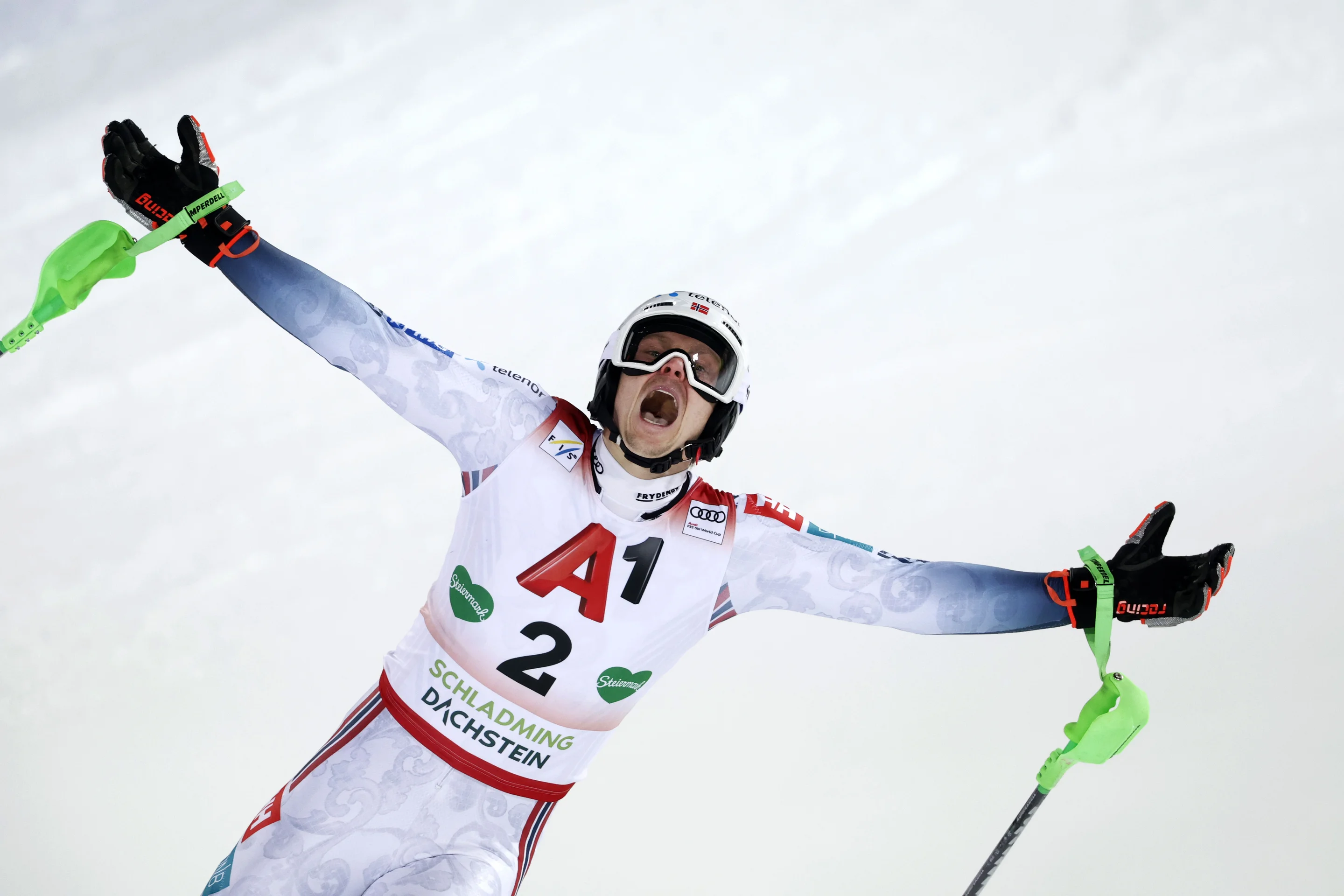 Henrik Kristoffersen (NOR/Van Deer) in raptures after taking the lead in the Schladming night Slalom. ©FIS/ActionPress/Simon Hausberger