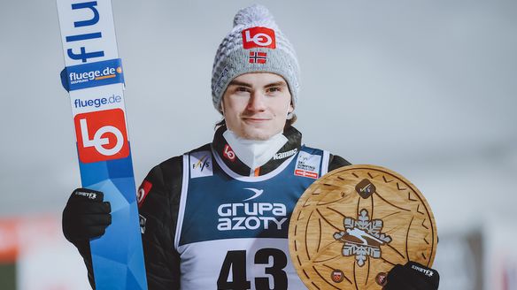 Marius Lindvik wins nail-biter in Zakopane