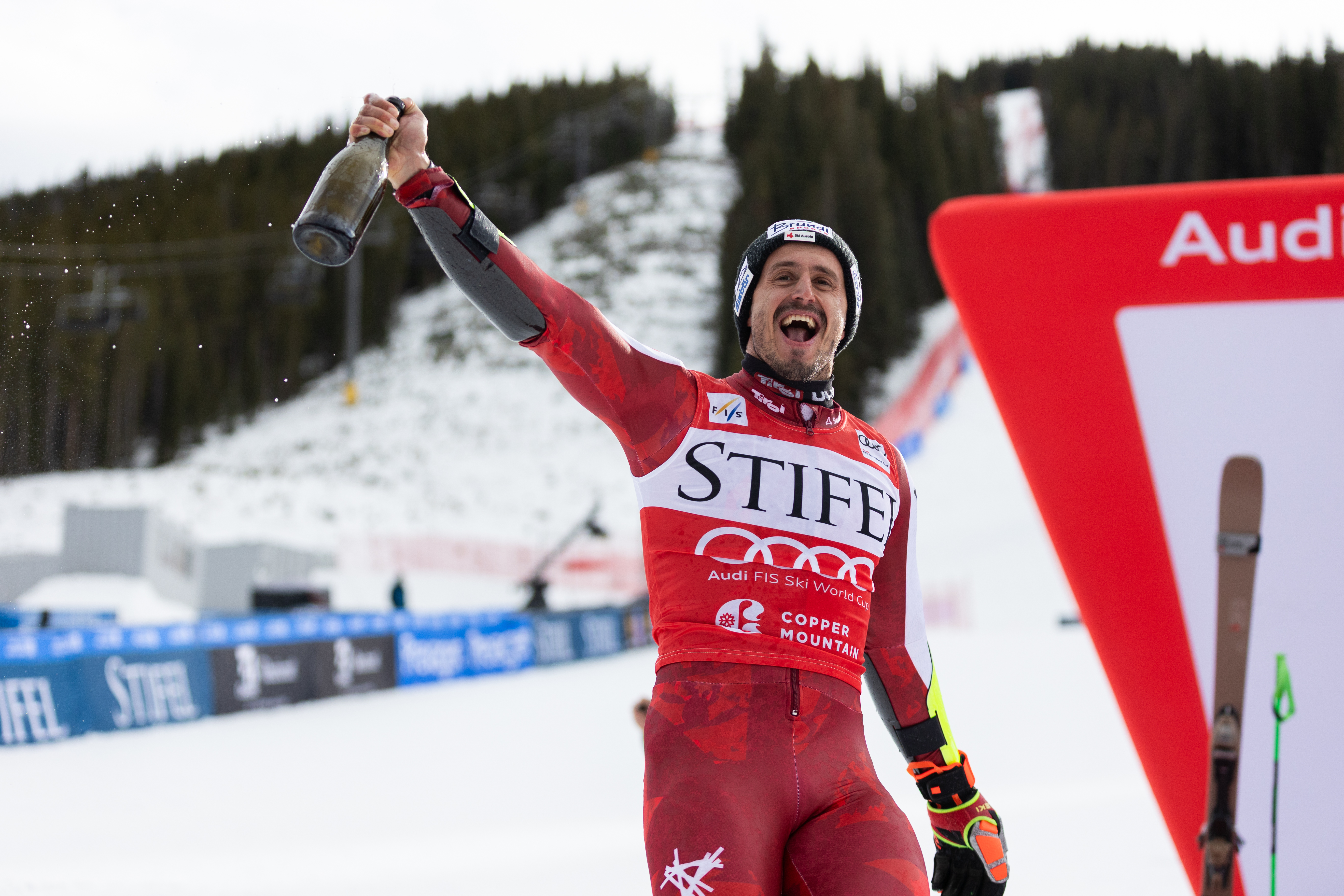 Brennsteiner bere první vítězství ve Světovém poháru, Odermatt chyboval v Copper Mountain