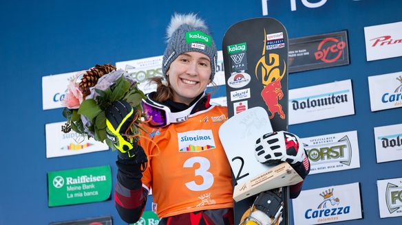 Daniela Ulbing announces retirement from competitive snowboarding