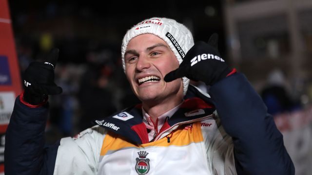 Lamparter, who won the final two events of last season, made it four wins in a row © FIS/ActionPress/NocoGirls