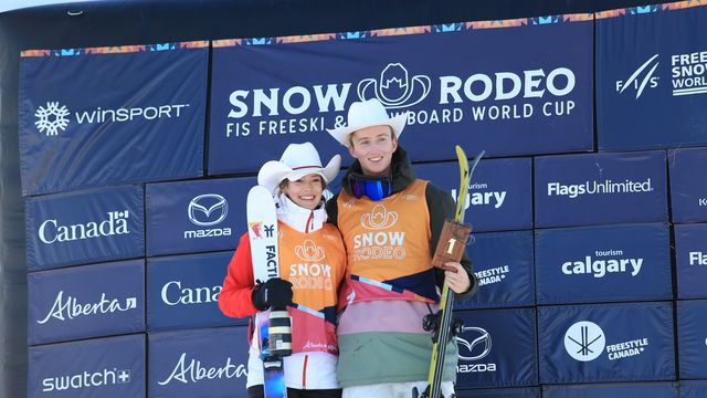 Eileen Gu (CHN) and Andri Ragettli (SUI) © Buchholz/FIS Freeski