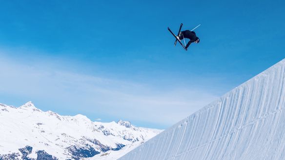 New Corvatsch halfpipe opens with star-studded first session