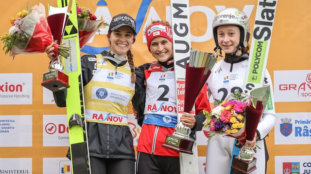 Ursa Bogataj (SLO), Eva Pinkelnig (AUT), Nika Prevc (SLO)