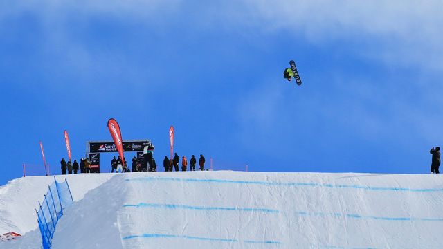 Red Gerard (USA) in Thursday's training © FIS Snowboard/Buchholz