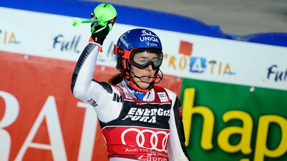 Vlhova crowned Snow Queen in Zagreb