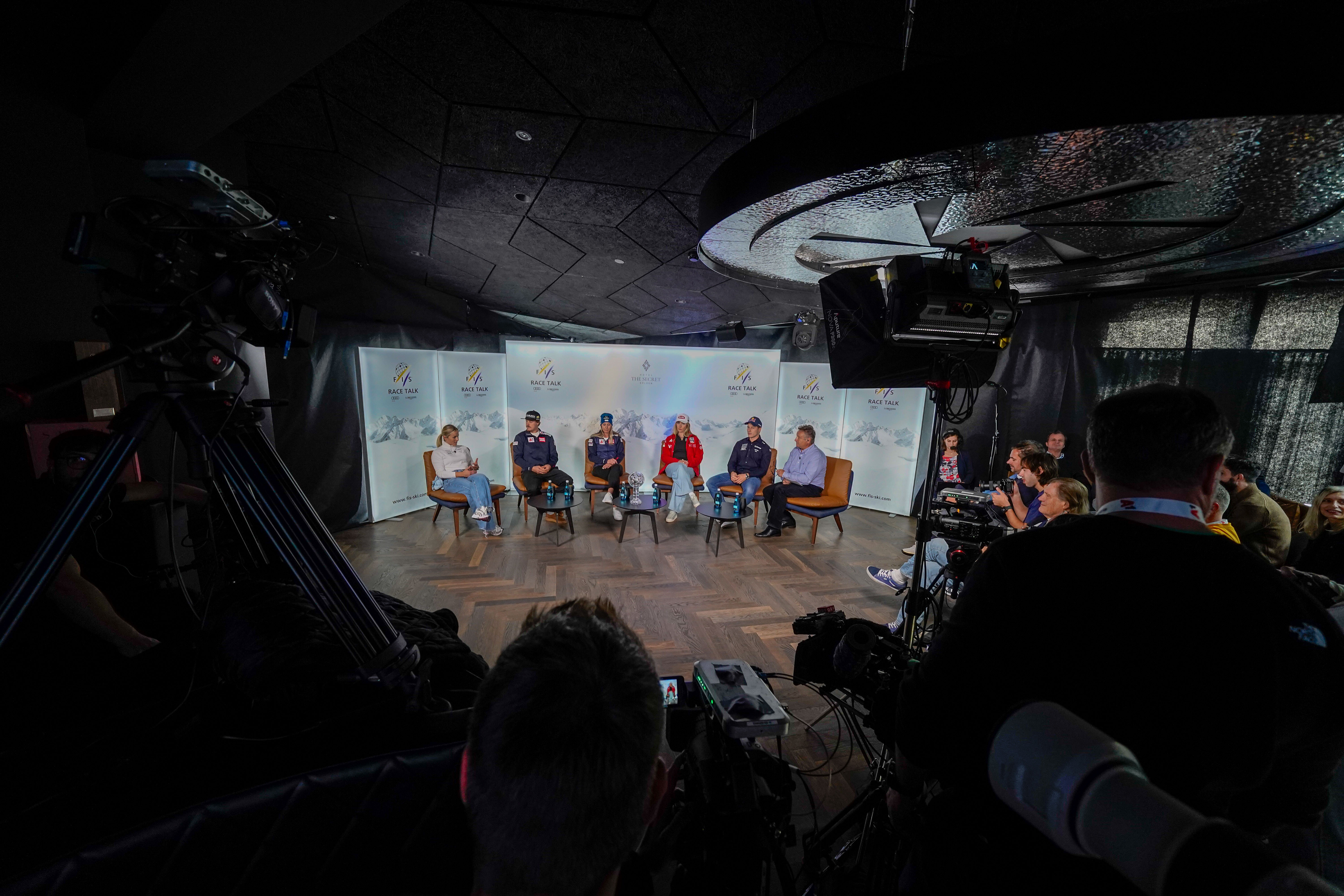 FIS FIS Race Talk launches the Alpine Ski season in style