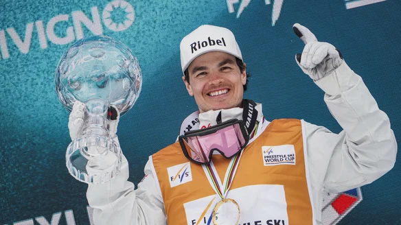 A fitting farewell for Mikaël Kingsbury at Sommet Saint-Sauveur