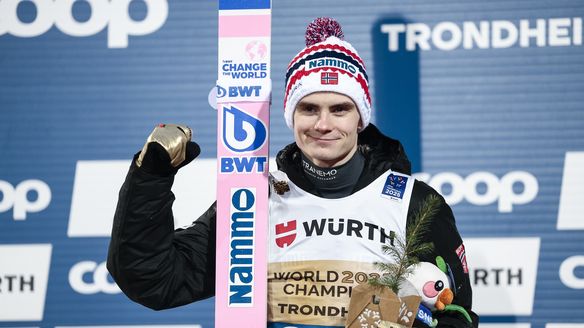 Lindvik sends home fans wild with spectacular World gold in Normal Hill event  