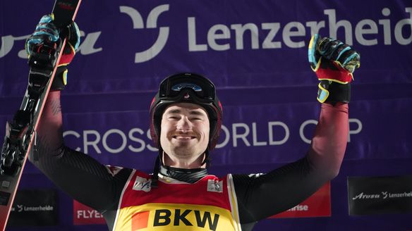Howden makes men's ski cross history with victory in Arosa