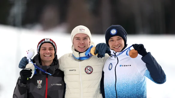 Jens Luraas Oftebro holds off Lamparter for Gundersen Normal Hill gold