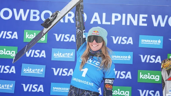 Ledecka back on top in Simonhohe as Fischnaller claims third PGS win of the season