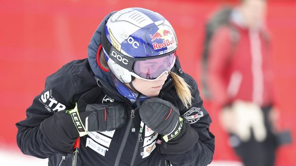 Ester Ledecká postponed the start of the season