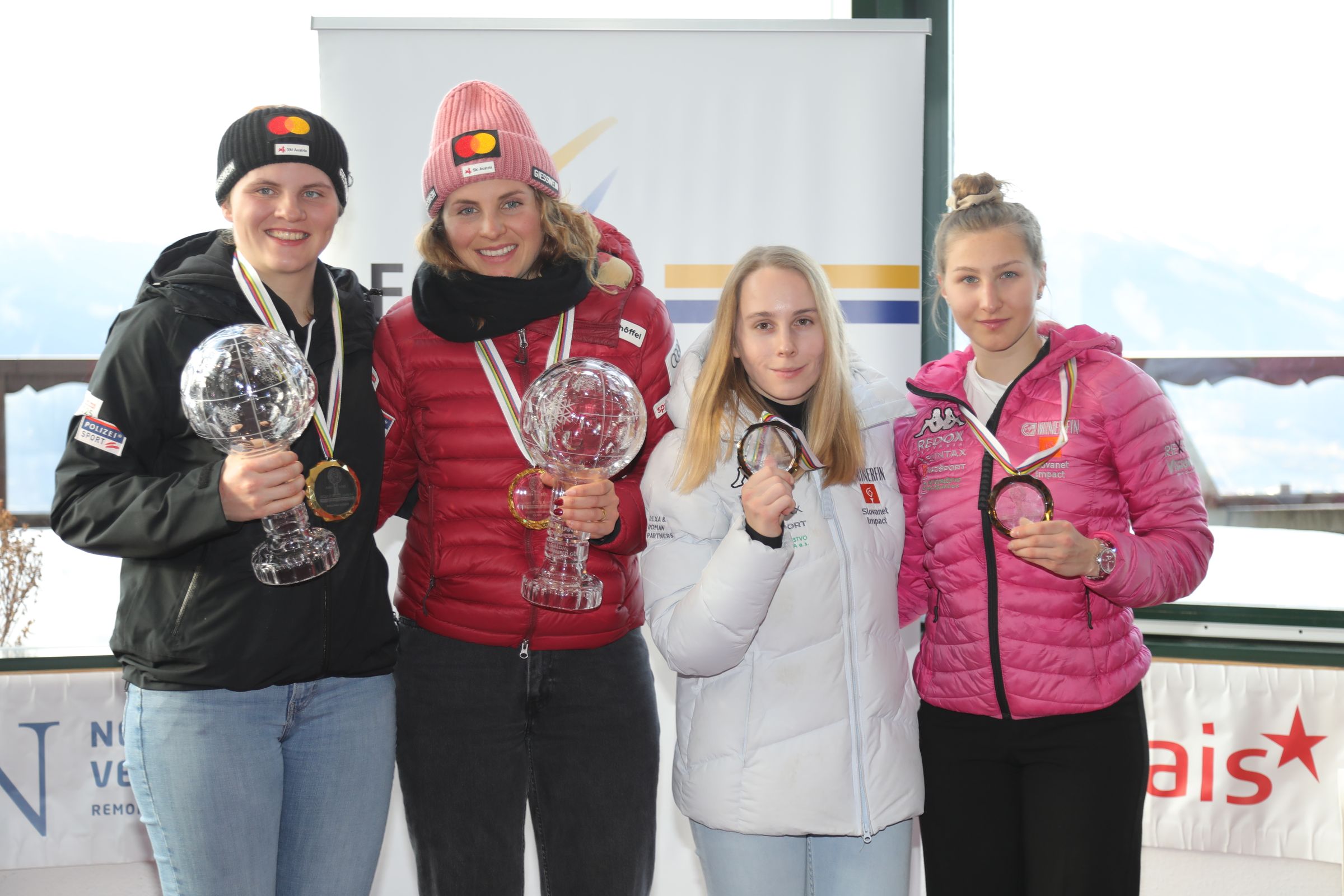 Veronika and Elisabeth Aigner (AUT), Alexandra Rexova and Sophia Polak (SVK)