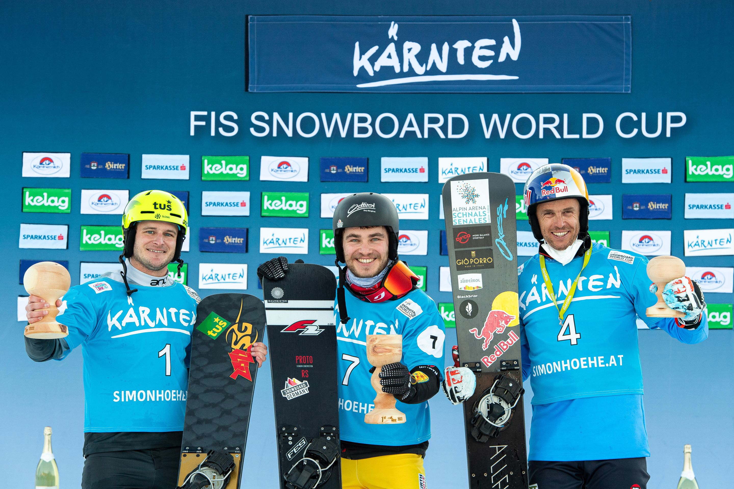 FIS Snowboard World Cup - Simonhöhe AUT - PGS - Men's podium with 2nd MASTNAK Tim SLO, 1st
BAUMEISTER Stefan GER, 3rd FISCHNALLER Roland ITA © Miha Matavz/FIS
