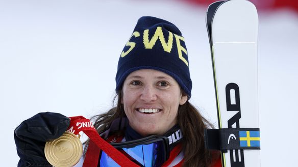 Beijing 2022: Sara Hector wins gold in the women’s GS