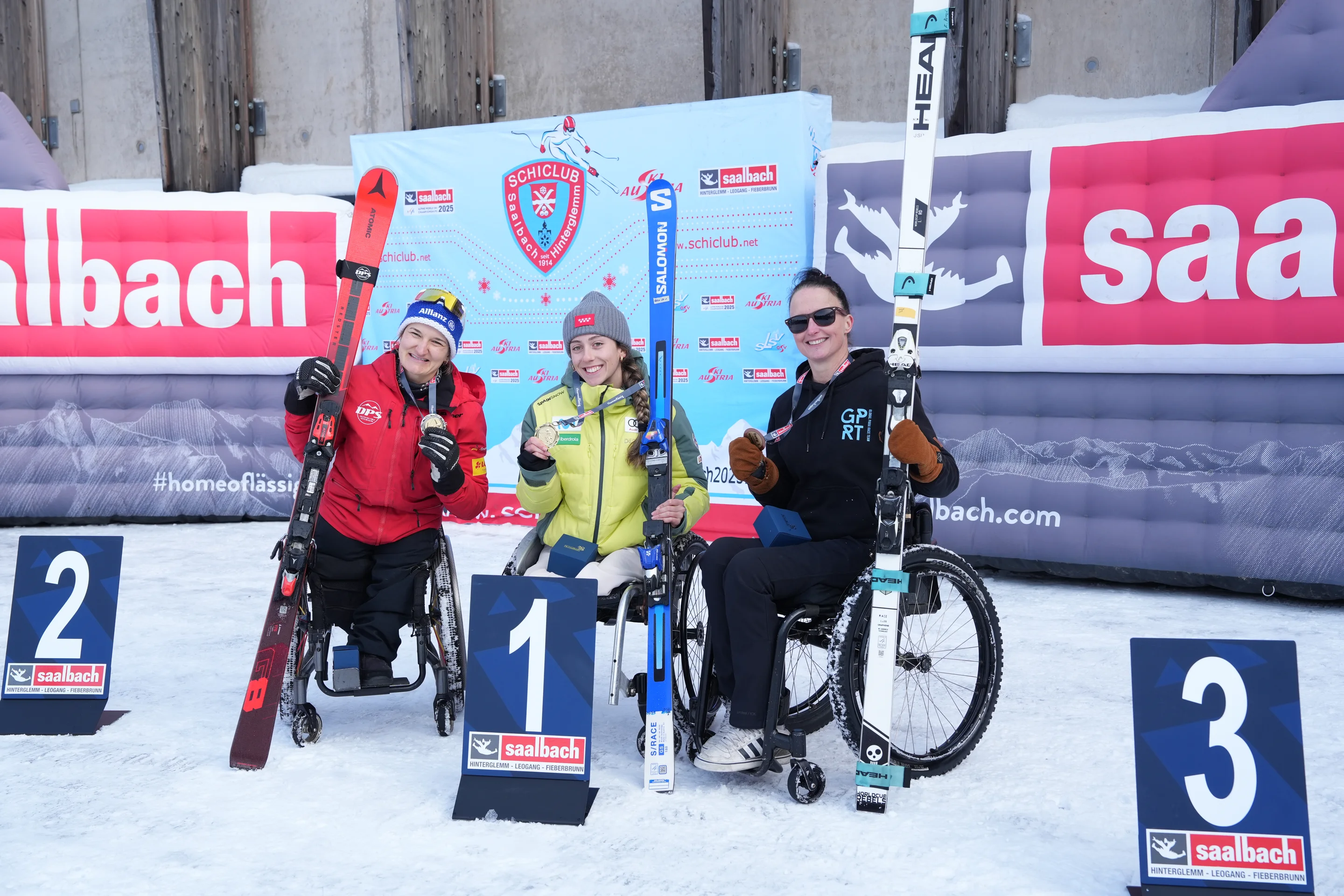 Anna-Lena Forster (GER), Audrey Pascual Seco (ESP), Barbara Van Bergen (NED)