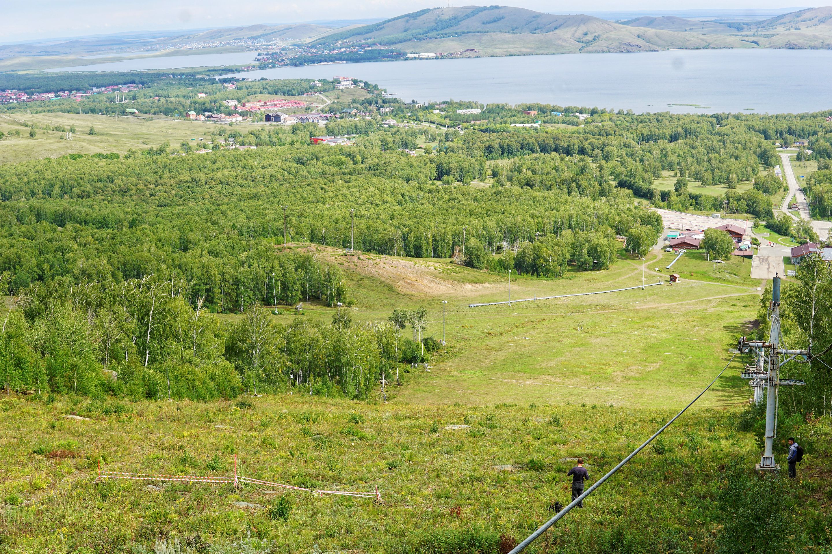 Overlooking the picturesque PSL/PGS venue in Bannoye (RUS)