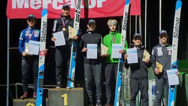 Cene Prevc, Anze Lanisek, Ziga Jelar, Lovro Kos, Peter Prevc, Rok Masle - © sloski.si