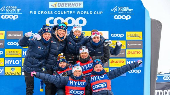 Karlsson catapults Sweden to first back-to-back relay victories