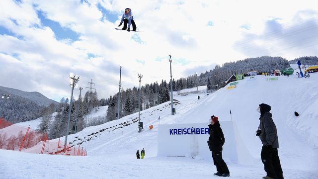 Anna Gasser (AUT) in action at Kreischberg in 2021 © Buchholz/FIS Snowboard