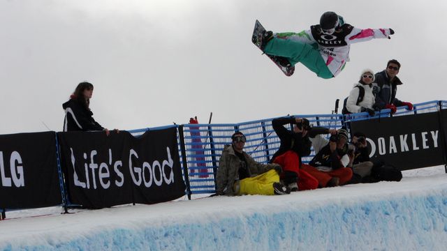 Mercedes Nicoll (CAN)