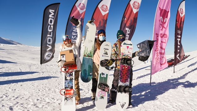 The women's Glacier 3000 snowboard slopestyle podium.