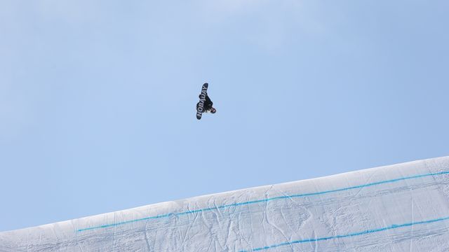 Max Parrot (CAN) on his way to Olympic slopestyle silver © Laurent Salino/Agence Zoom