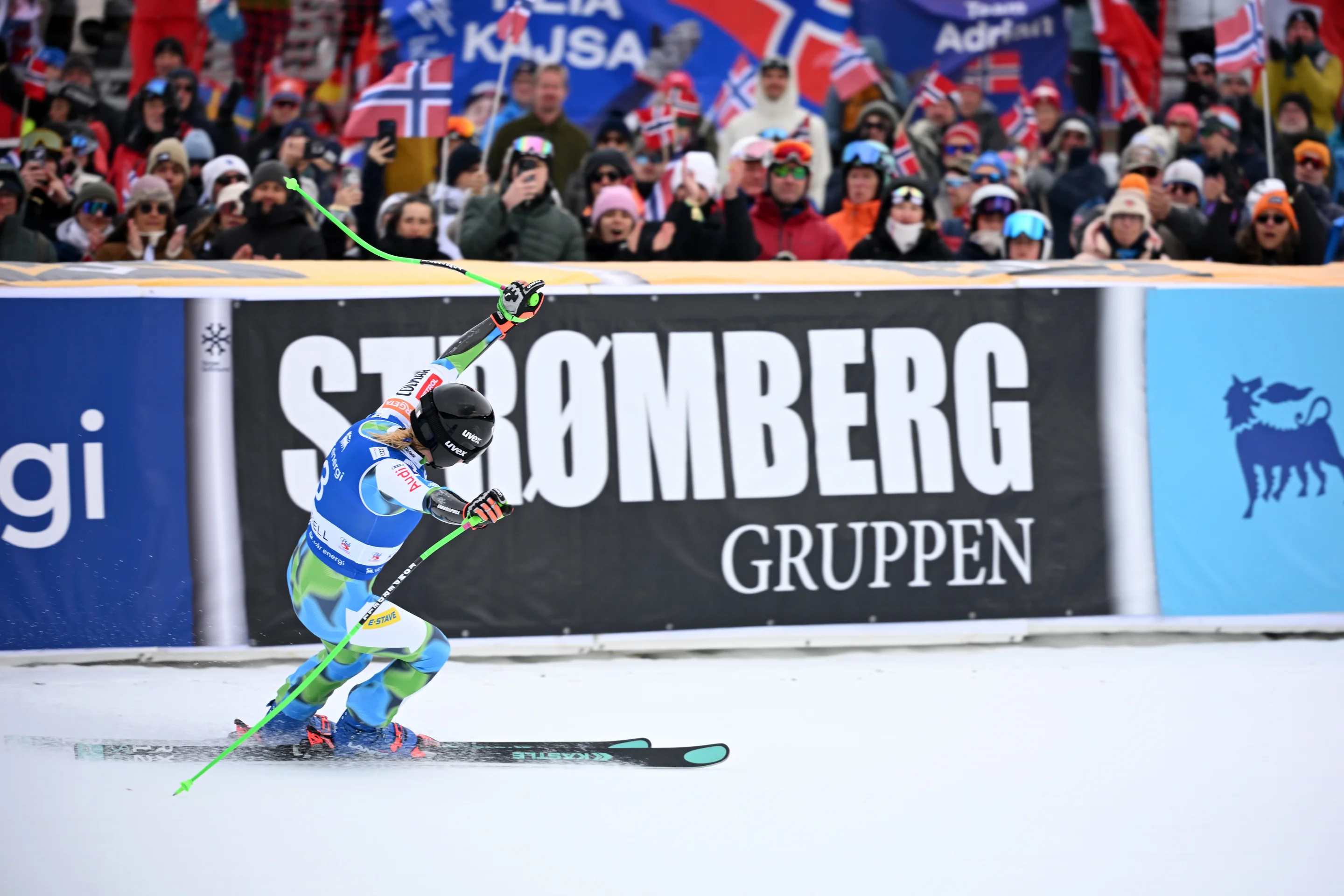 Two-time Downhill world champion Ilka Stuhec (SLO/Kaestle) celebrates after finishing her final World Cup race on Sunday. ©FIS/ActionPress/Jonathan Nackstrand