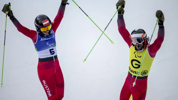 New guide but no problem for Aigner as Årsjö and Forster also win Paralympic Giant Slaloms