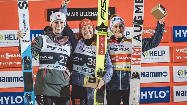 Alexandria Louttit (CAN), Katharina Althaus (GER), Eva Pinkelnig (AUT)