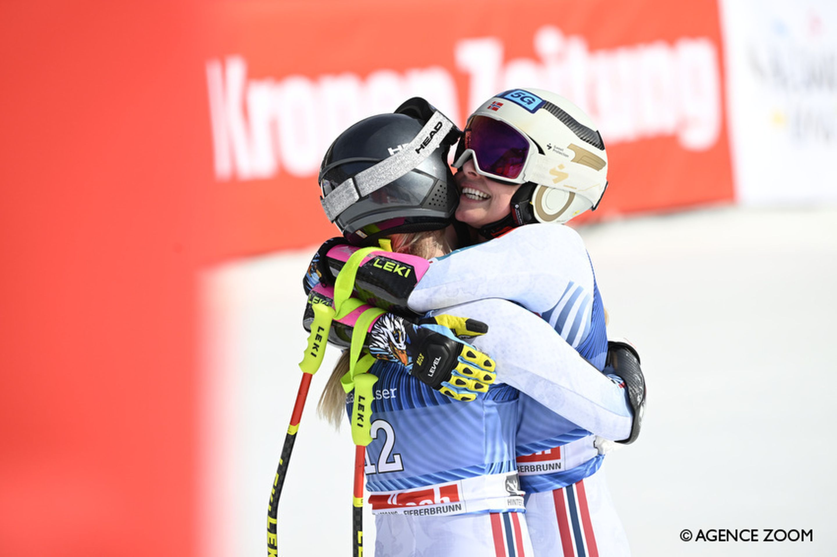 Mowinckel and Kajsa Vickhoff Lie (NOR) embracing at the World Cup finals