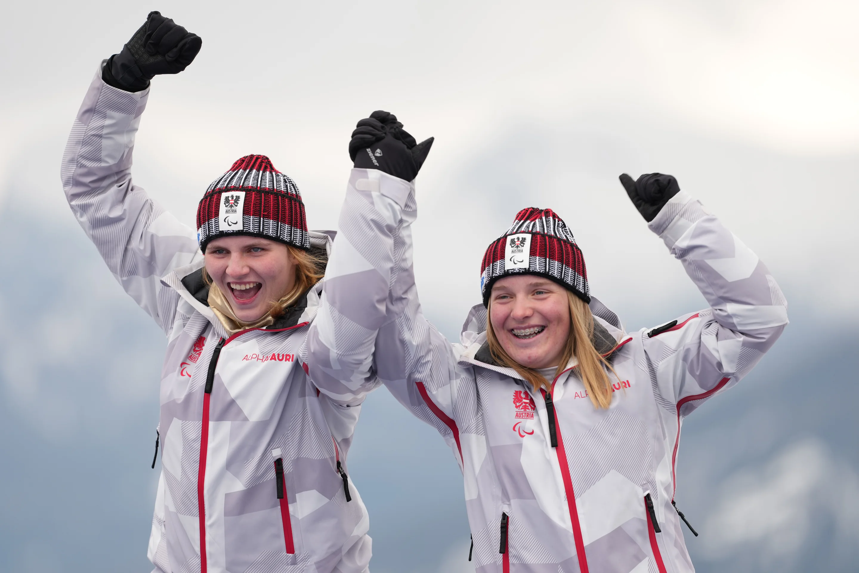 Veronika Aigner (AUT) with guide Lilly Sammer at Milano Cortina 2026