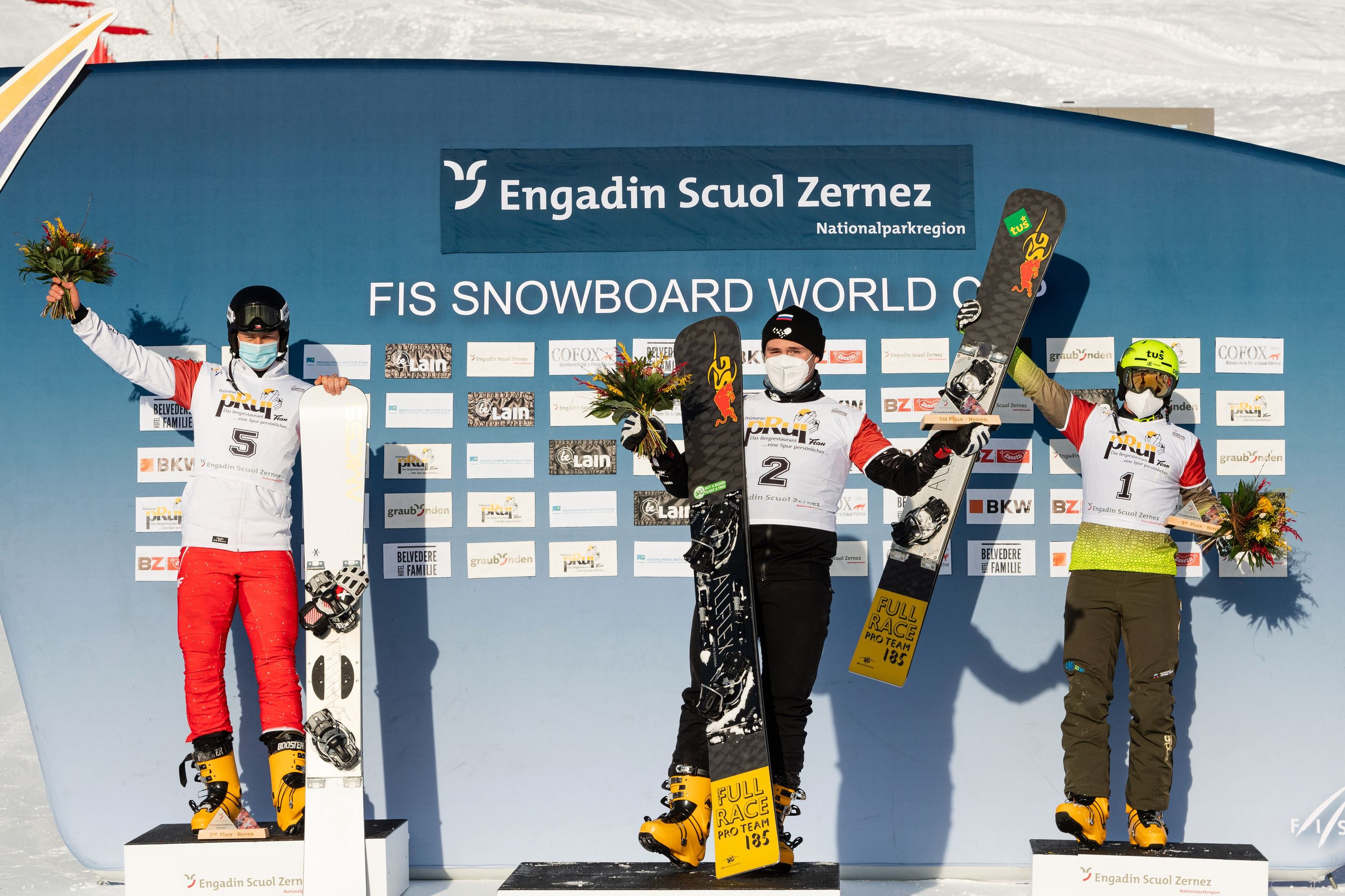 FIS Snowboard World Cup - Scuol SUI - PGS -  © Miha Matavz/FIS