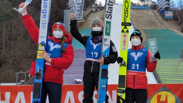 COC-W: Sara Takanashi wins in Innsbruck