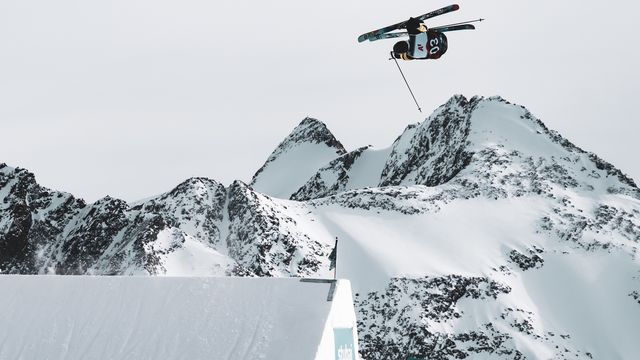 Birk Ruud (NOR) in action last season at Stubai © Mateusz Kielpinski / FIS Freeski