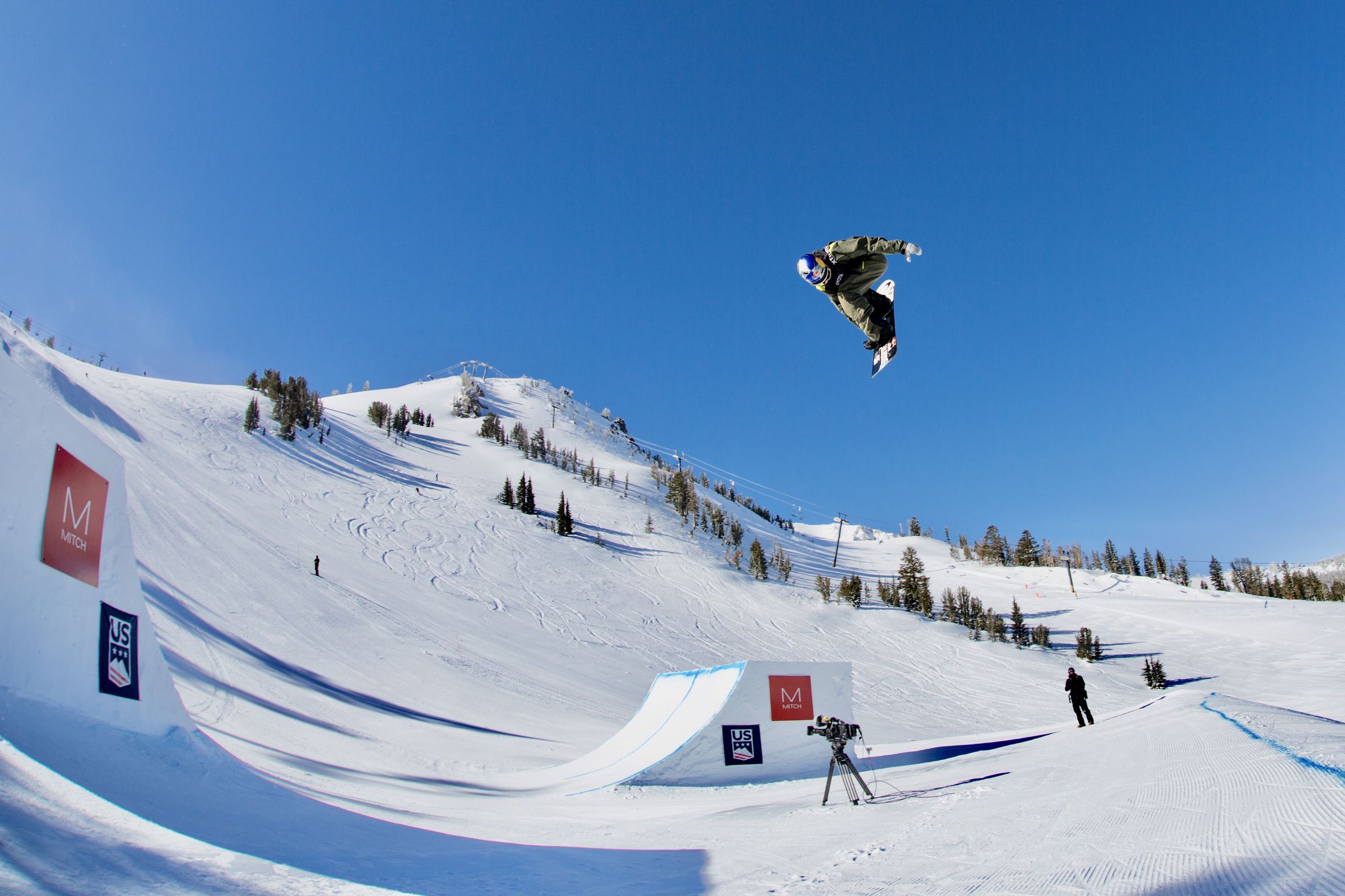 Slopestyle snowboard finals
2019 Toyota U.S. Grand Prix at Mammoth Mountain, CA
Photo: U.S. Ski & Snowboard