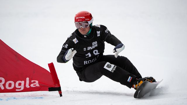 Zan Kosir competing at the PGS World Cup in Rogla © Miha Matavz