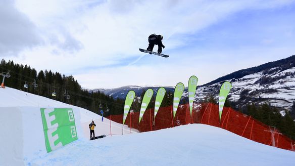 Onitsuka and Roisland storm to slopestyle victories in Kreischberg