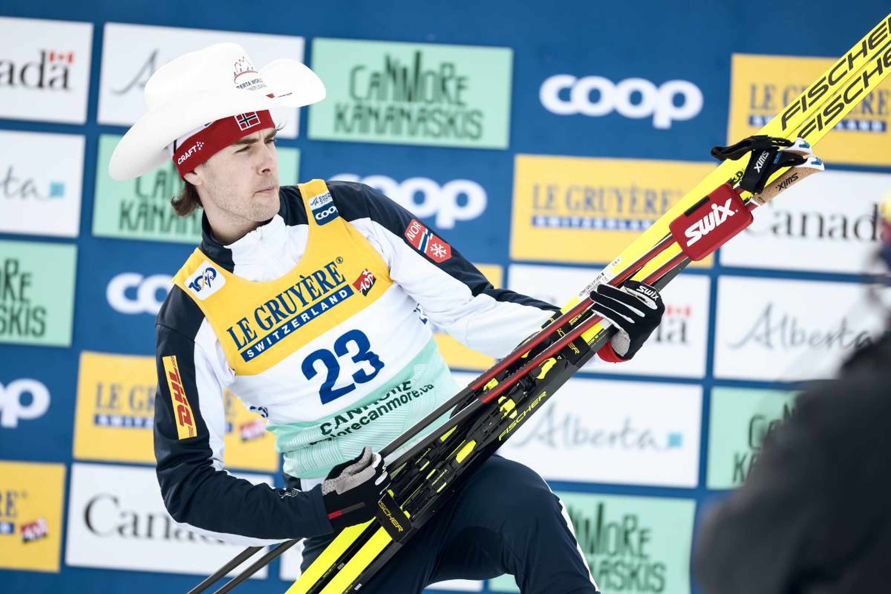 New album about to drop? Mattis Stenshagen (NOR) put on a show as he celebrated his first World Cup podium © NordicFocus