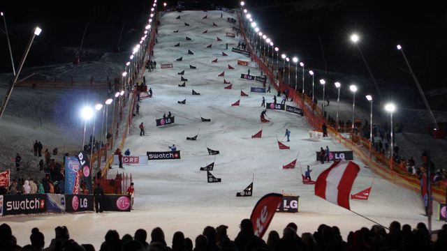 Race slope, 240 metres in length, 20 gates