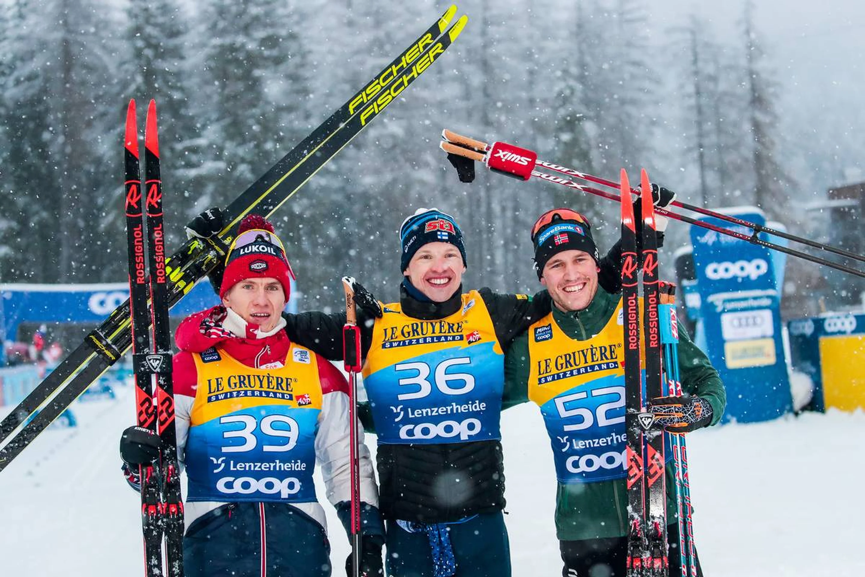 29.12.2021, Lenzerheide, Switzerland (SUI):Alexander Bolshunov (RUS), Iivo Niskanen (FIN), Paal Golberg (NOR), (l-r) - FIS world cup cross-country, tour de ski, 15km men, Lenzerheide (SUI). www.nordicfocus.com. © Modica/NordicFocus. Every downloaded picture is fee-liable.