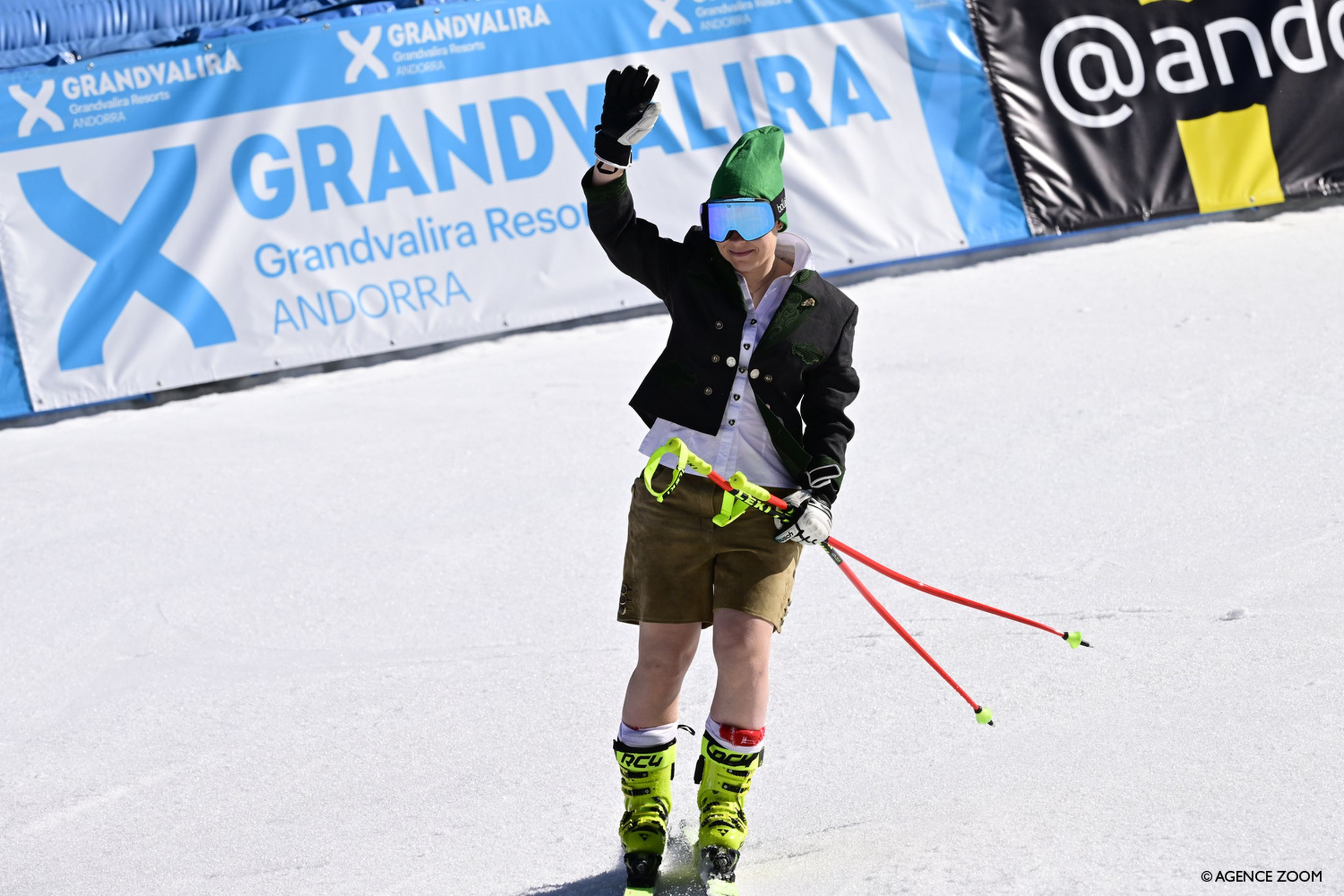 Smiles and tears greeted Schmidhofer as she finished her final World Cup race (Agence Zoom)
