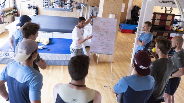 François Faivre preparing the Swiss Team for the first training camp abroad | Image by NordicFocus