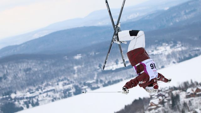 Moguls action at Mont Tremblant © Freestyle Canada