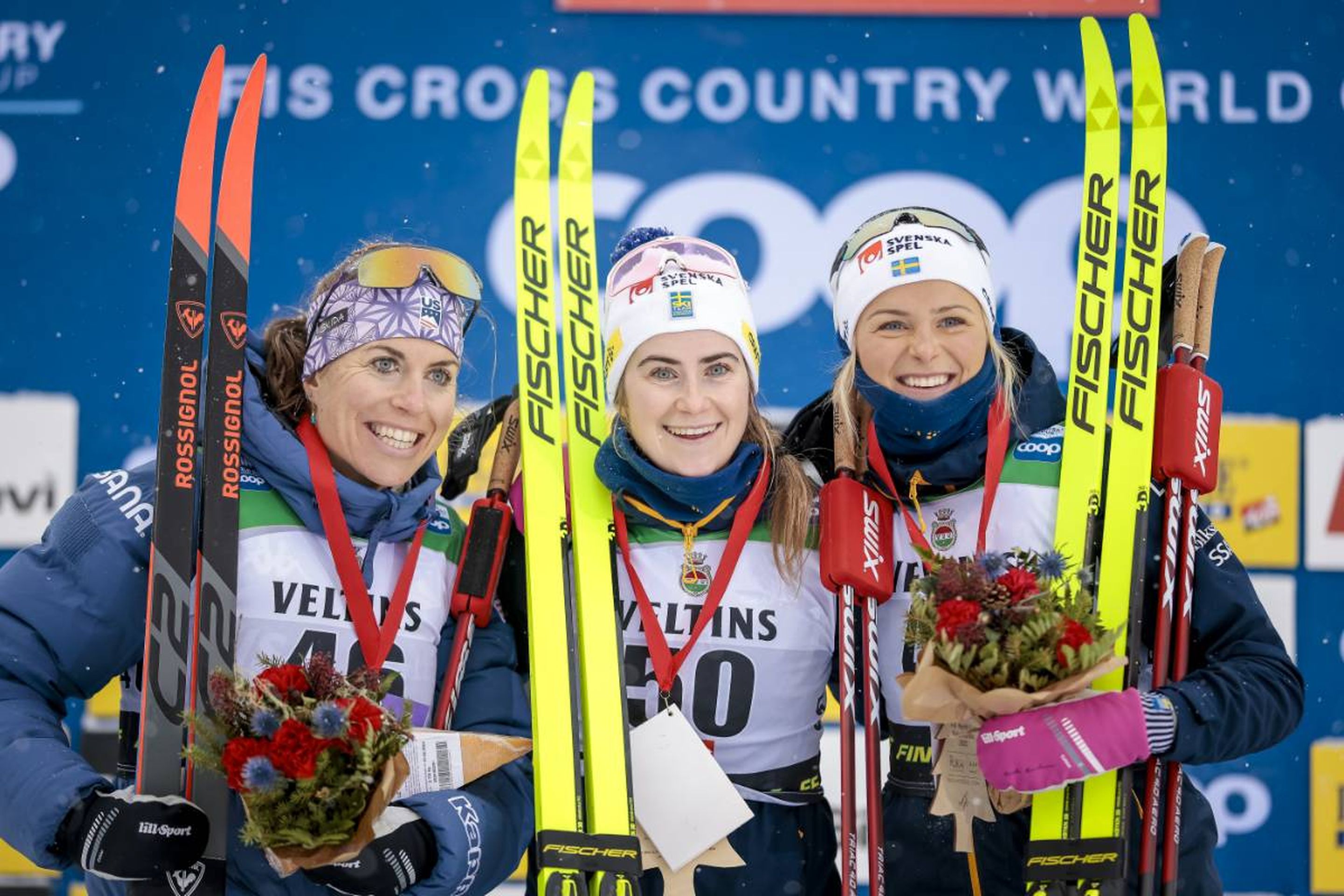 USA's Rosie Brennan (left), with Sweden's Ebba Andersson (middle) and Frida Karlsson (right) on the podium © NordicFocus