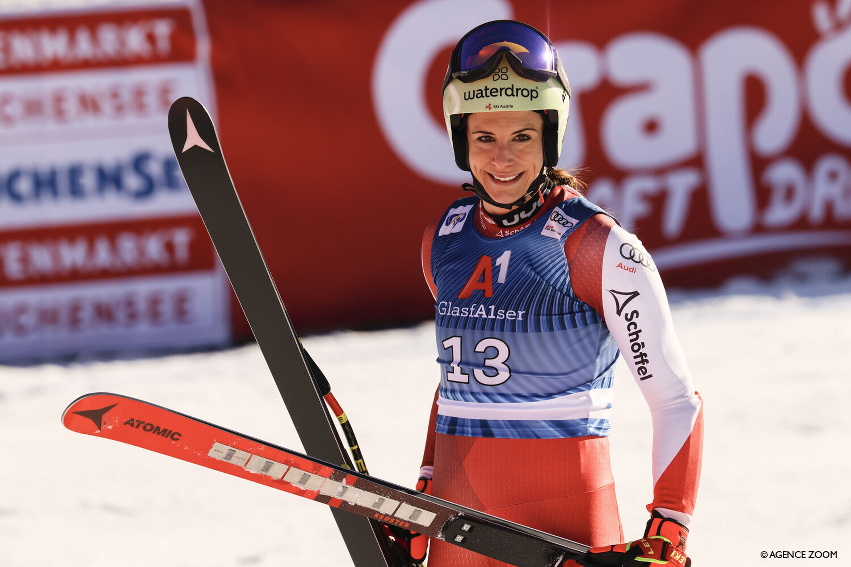 Mirjam Puchner (AUT) after skiing onto the podium on Saturday (Agence Zoom)